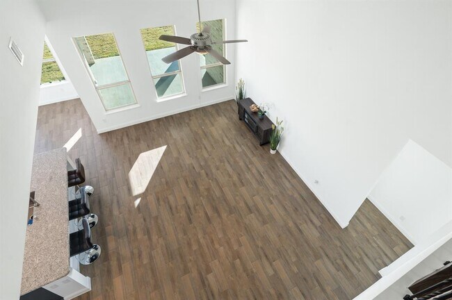 Building Photo - 2060 Terra Rose Dr
