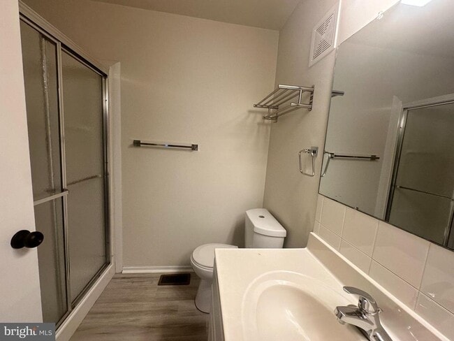 Building Photo - 1103 Woodhollow Dr