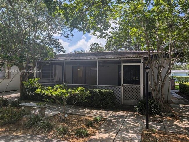 Building Photo - 850 Benevento Ave