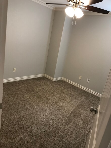 upstairs: bedroom #2 with closet - 606 South A Ave.