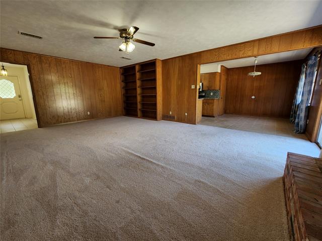 Building Photo - 2604 Buckingham Dr