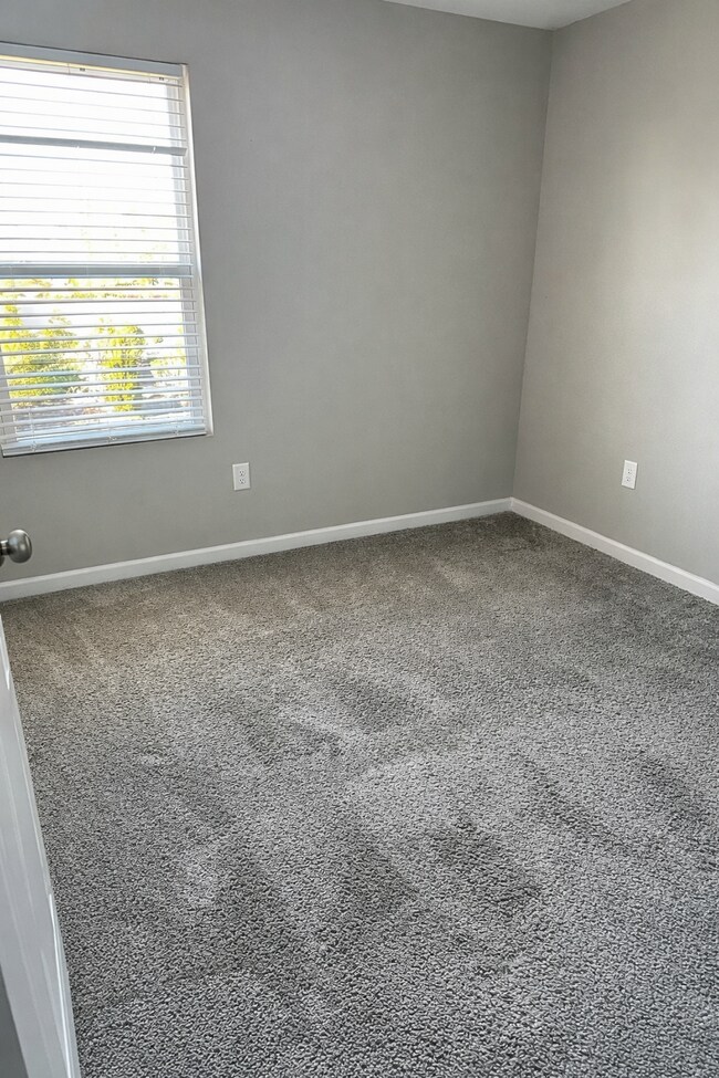 Building Photo - 1529 Kiln Ct