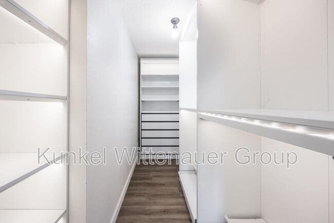 Building Photo - 1109 Danzig Dr