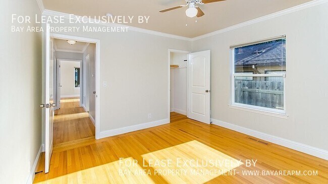 Building Photo - 146 Roosevelt Ave