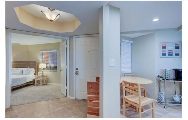 Building Photo - Newly Renovated Beachfront Condo with Stun...
