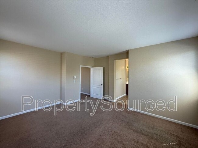 Building Photo - 388 Crescent Moon Dr