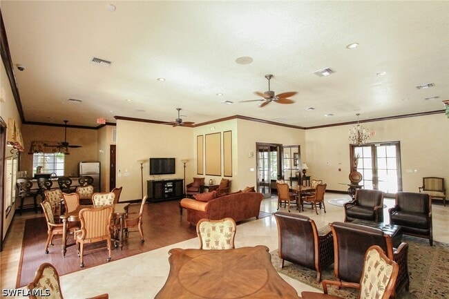 Building Photo - 8531 Violeta St