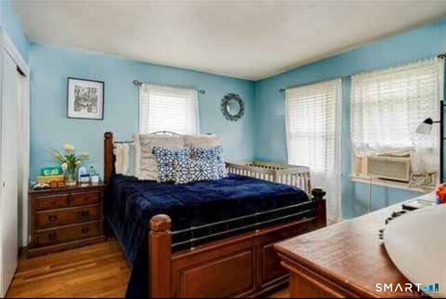 Building Photo - 127 Englewood Ave