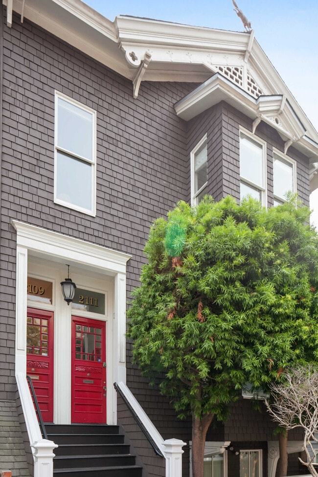 Primary Photo - 2109 Bush St