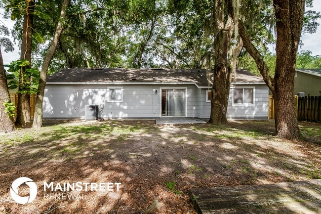 Building Photo - 2409 Oak Hollow Dr