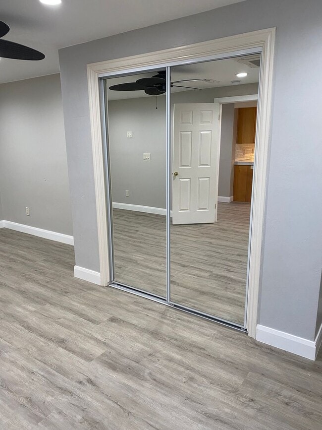 Building Photo - WONDERFUL 1 BEDROOM BASEMENT APARTMENT!!