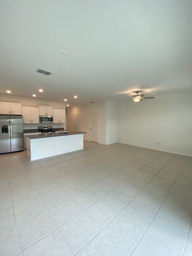Building Photo - 9695 Ashworth Pl