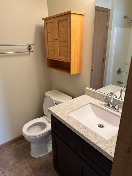 Building Photo - 1128 Sourgum Lane