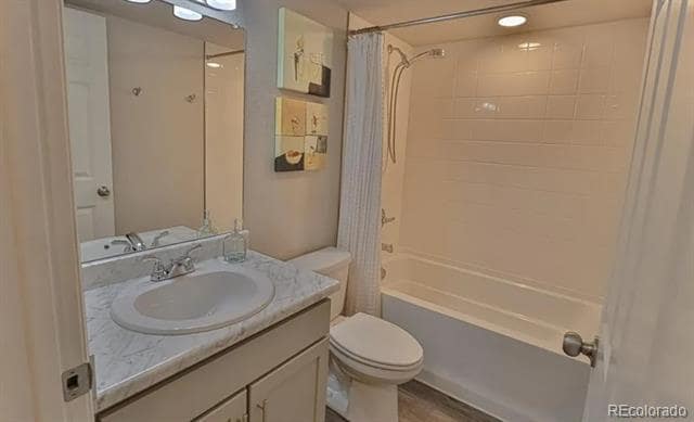 Building Photo - 6652 Golden Briar Ln