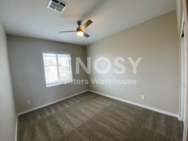 Building Photo - 11769 W Mobile Ln