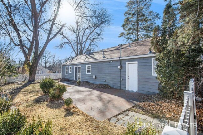 Building Photo - 7543 Booth Dr