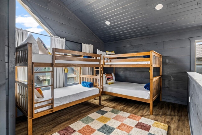 Building Photo - 528 Warbonnet Wy