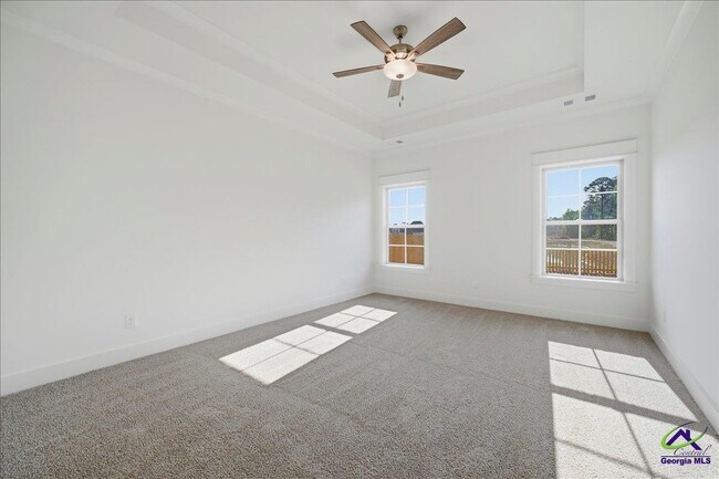 Building Photo - 307 Willowbrook Ln