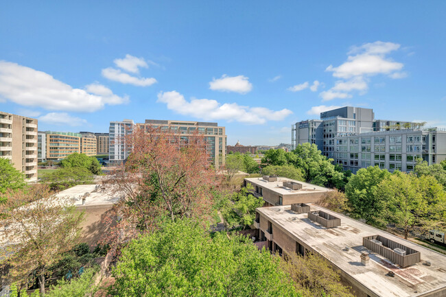 Building Photo - 240 M St SW