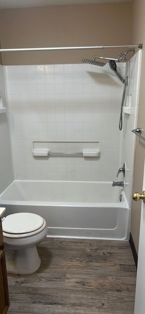 Building Photo - 1133 Pinnacle Dr