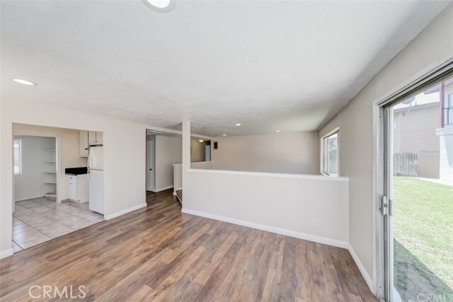 Building Photo - 10360 Amherst Ave