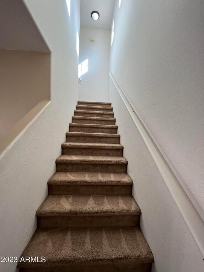 Building Photo - 2709 E Bart St