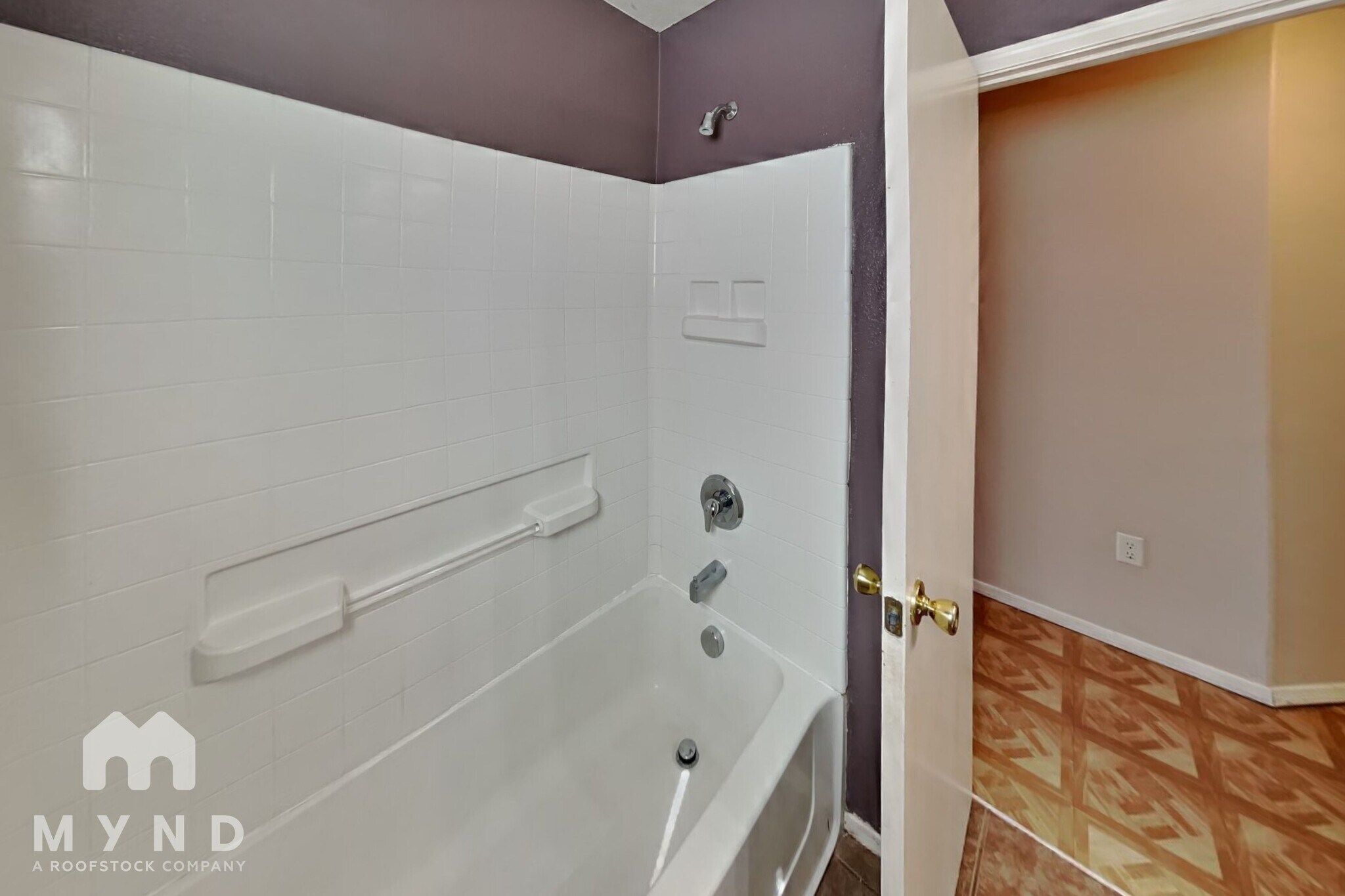 Building Photo - 2018 E Calle Arroyo Lindo