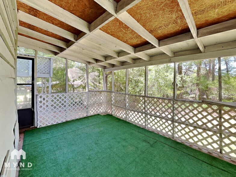 Building Photo - 276 Grist Mill Ln