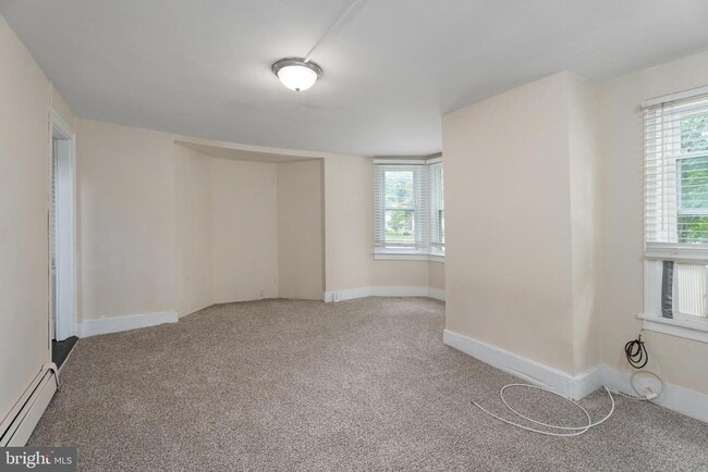 Building Photo - 124 Washington Rd