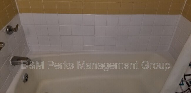 Building Photo - 764 81st St S