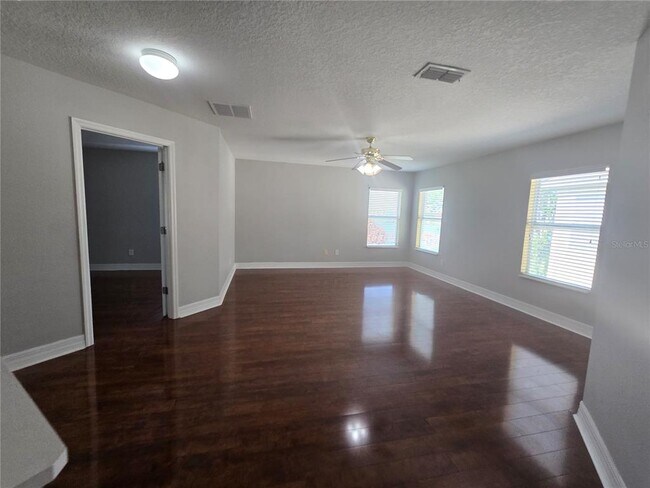 Building Photo - 2274 Geneva Dr