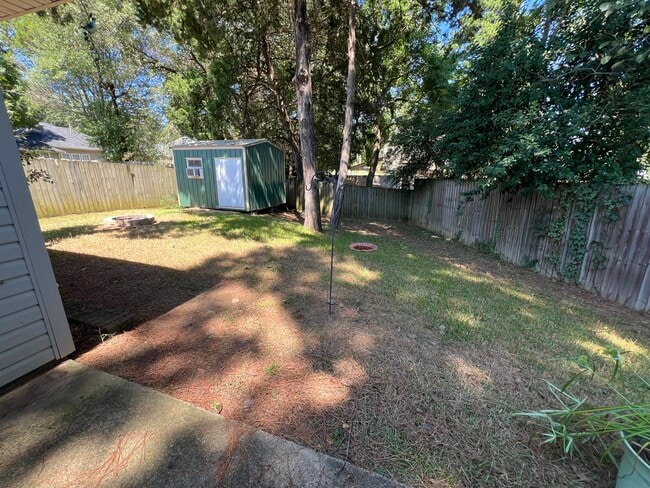 Building Photo - 207 Knoll Creek Cir