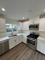 Building Photo - 3623 W 105th St