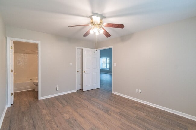 Building Photo - Lovely home in Monroe!