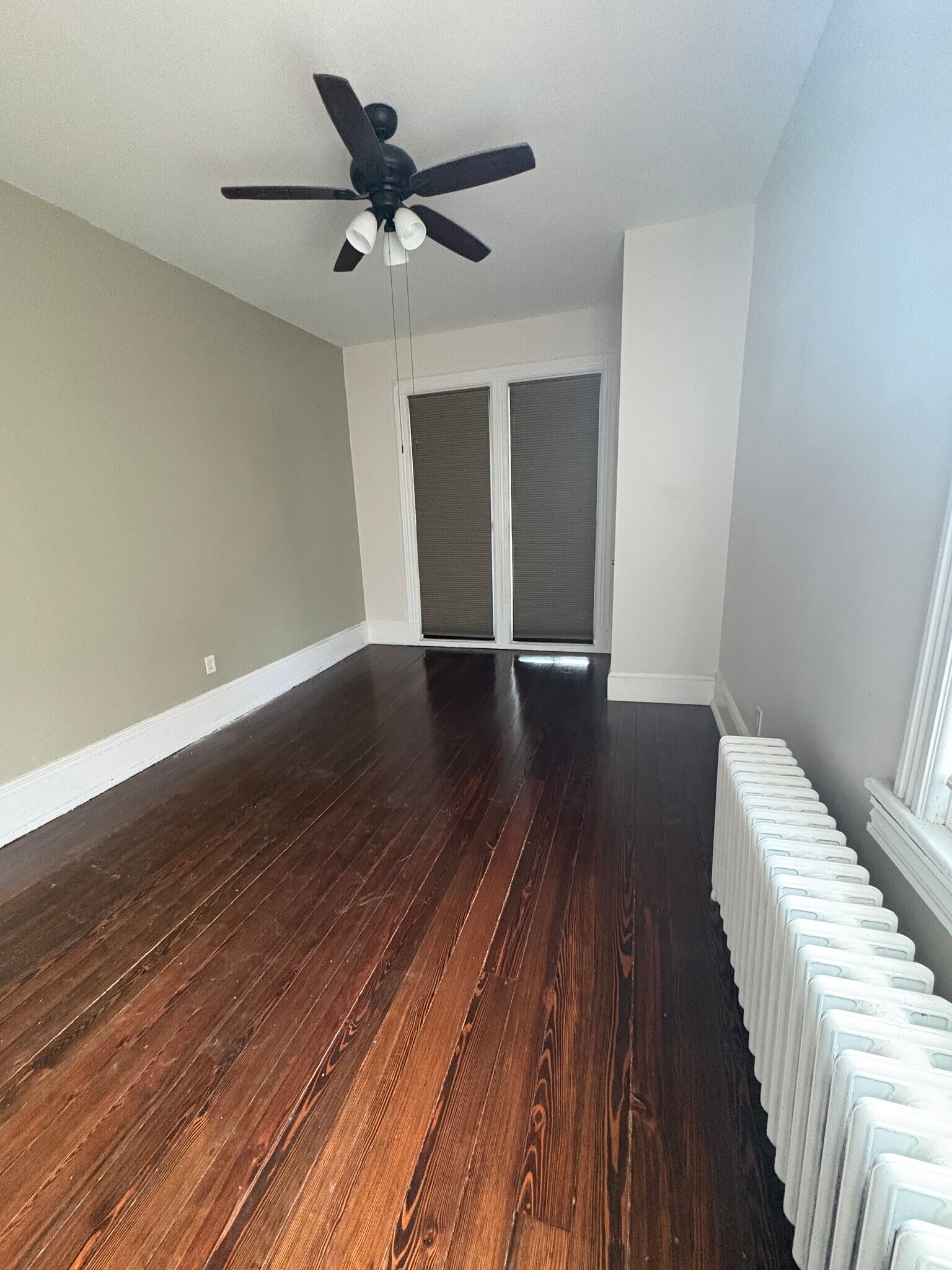 Building Photo - 393 Van Duzer St