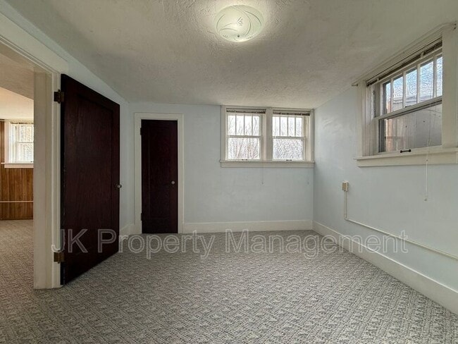 Building Photo - 2217 1st Ave S