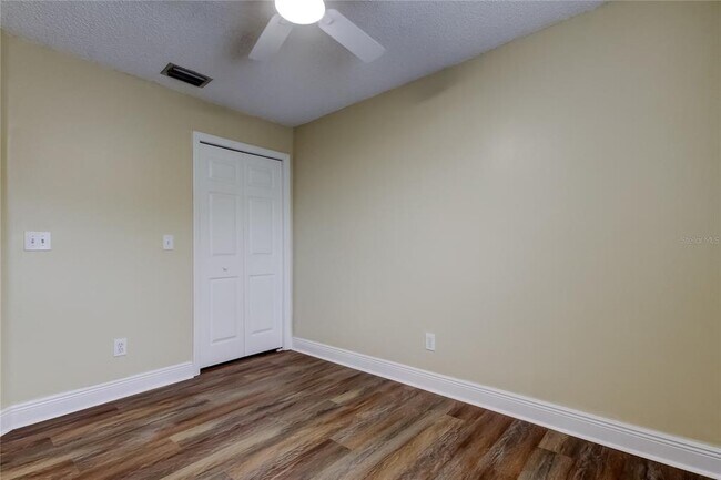 Building Photo - 6101 Lanshire Dr