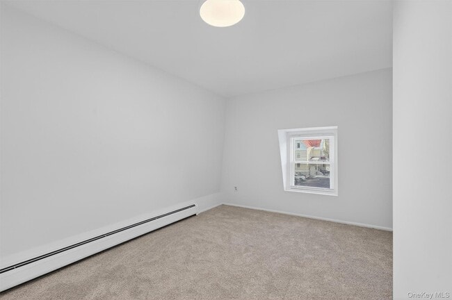 Building Photo - 12 Scotchtown Ave