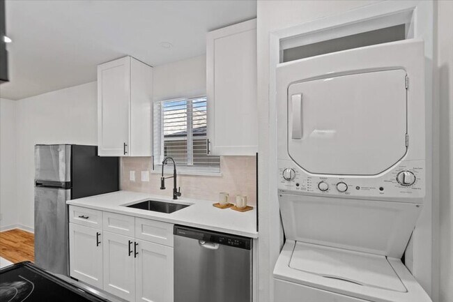 Building Photo - 3436 Willowrun Dr