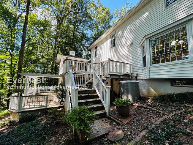 Building Photo - 4669 Timber Ridge Dr