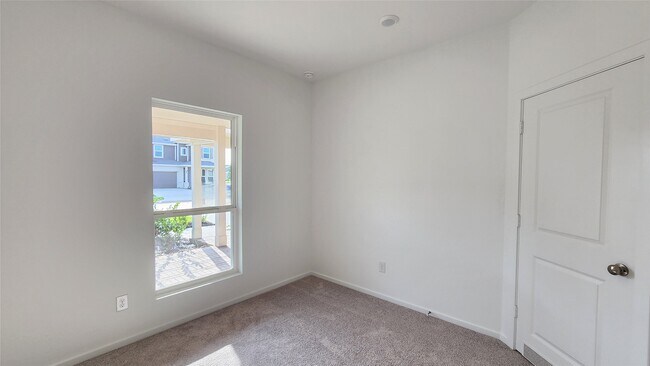 Building Photo - 6426 Seafoam Lake Dr