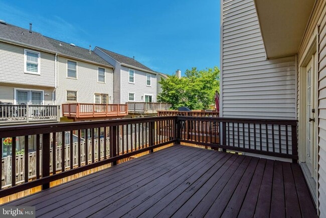 Building Photo - 14716 Grobie Pond Ln