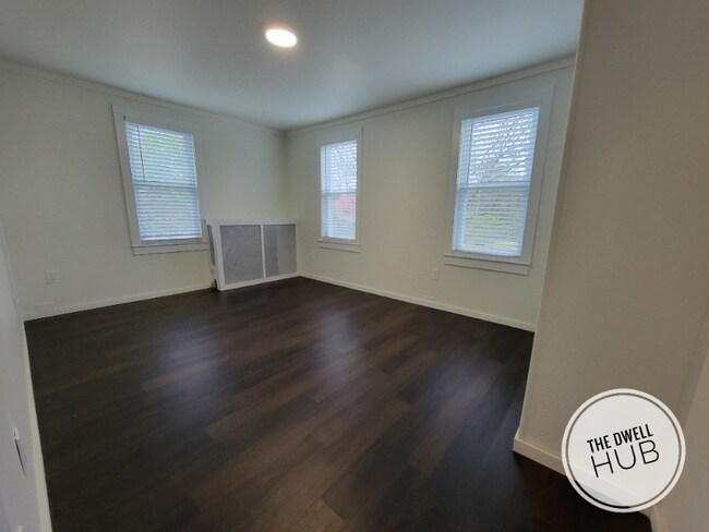 Building Photo - 436 Conger Ave