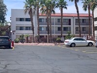 Building Photo - Cozy 1 bedroom unit near campus