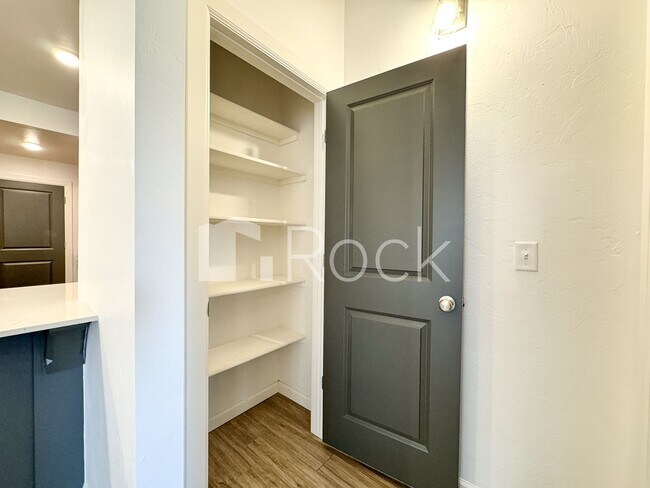 Building Photo - 1113 Magnolia Dr