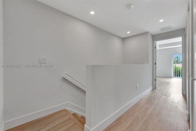 Building Photo - 1533 NW 94th Ave