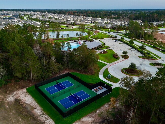 Building Photo - 16306 Fontana Ct