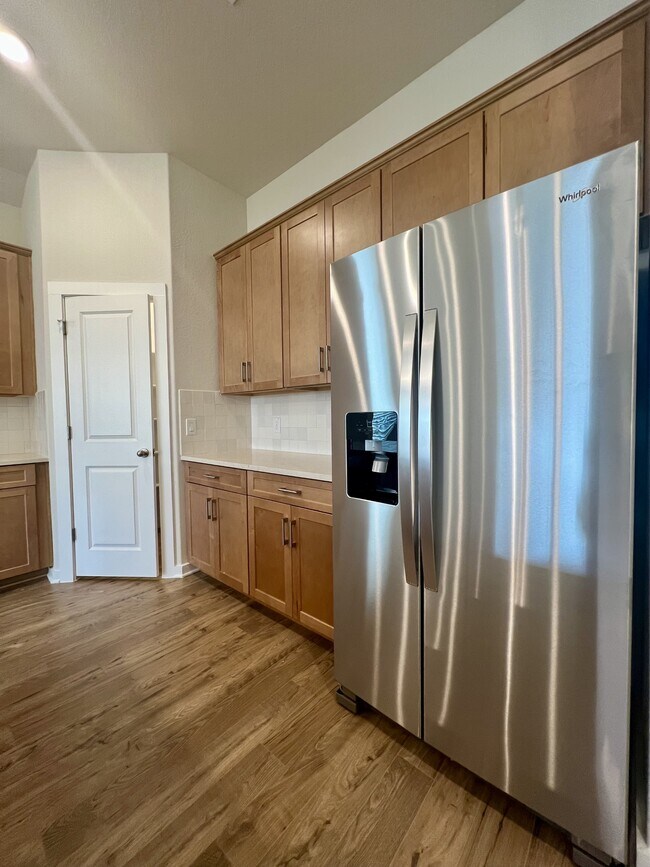 Building Photo - 14438 Inspiration Pt