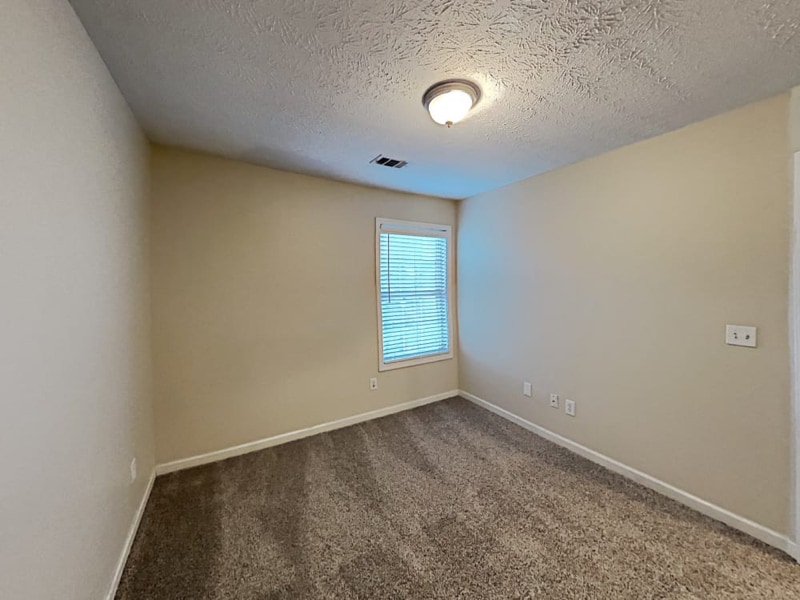 Building Photo - 1217 Everwood Dr SW