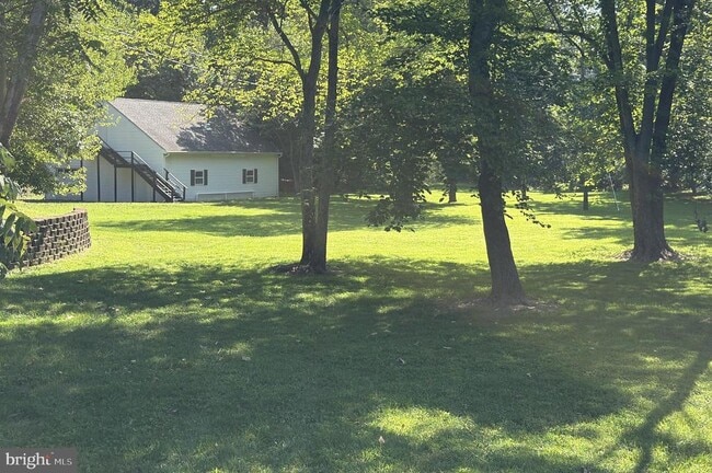 Building Photo - 35600 Sassafras Dr